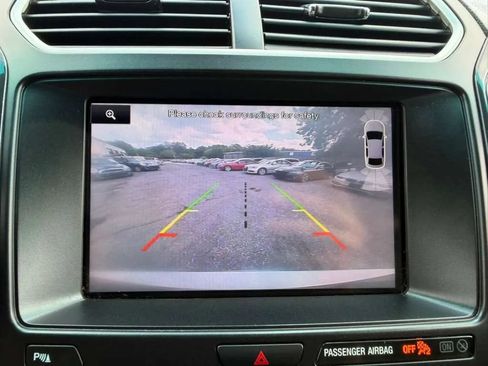 Used 2016 Ford Explorer XLT w/ Equipment Group 202A FWD image 22