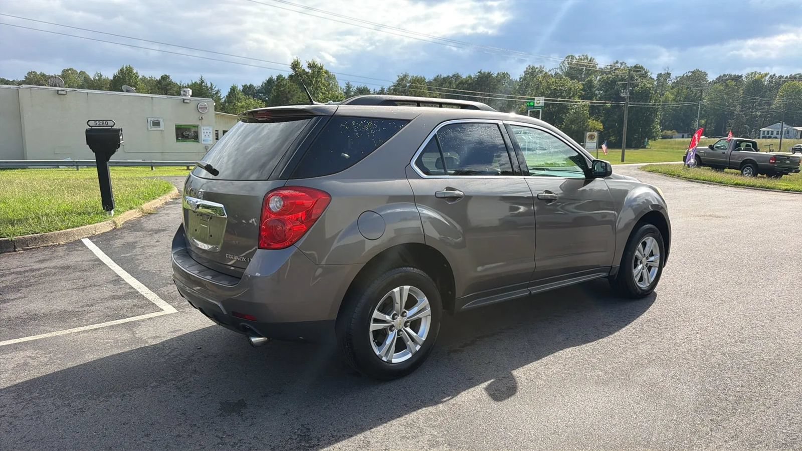 Used 2012 Chevrolet Equinox LT AWD/4WD image 7
