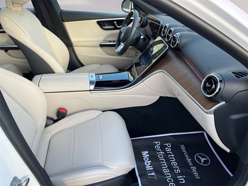 Certified 2025 Mercedes-Benz C 300 4MATIC Sedan image 15