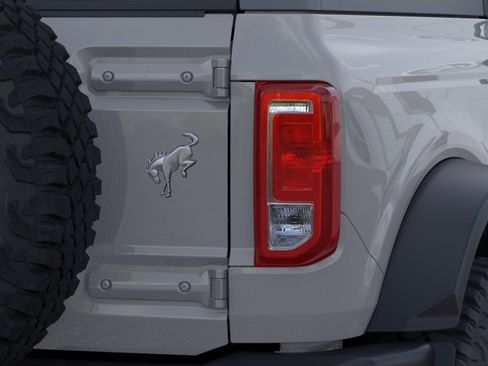 New 2026 Ford Bronco 2-Door AWD/4WD image 24
