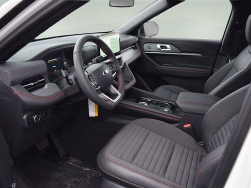 New 2026 Ford Explorer ST-Line w/ ST-Line Street Pack AWD/4WD image 8