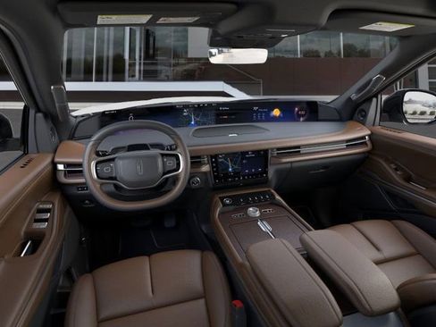New 2026 Lincoln Navigator L Reserve AWD/4WD image 9
