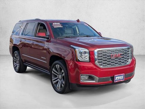 Used 2019 GMC Yukon Denali w/ Denali Ultimate Package image 3