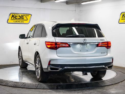 Used 2018 Acura MDX SH-AWD w/ Technology Package image 2