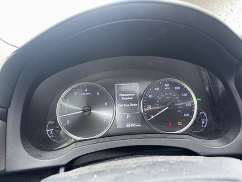 Used 2017 Lexus IS 300 AWD image 11