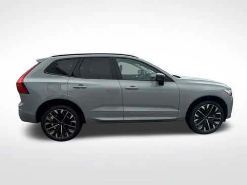 New 2026 Volvo XC60 B5 Ultra image 10