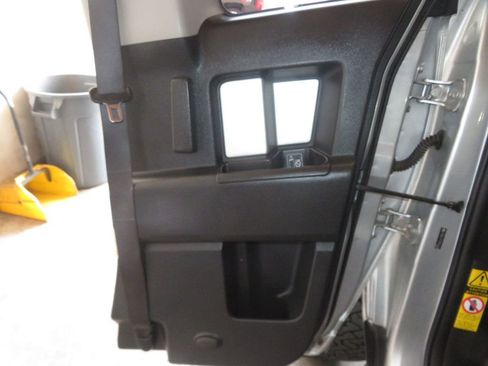 Used 2007 Toyota FJ Cruiser 4WD image 24