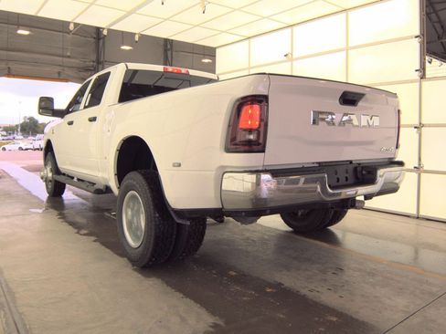 Used 2026 RAM 3500 Tradesman AWD/4WD image 9