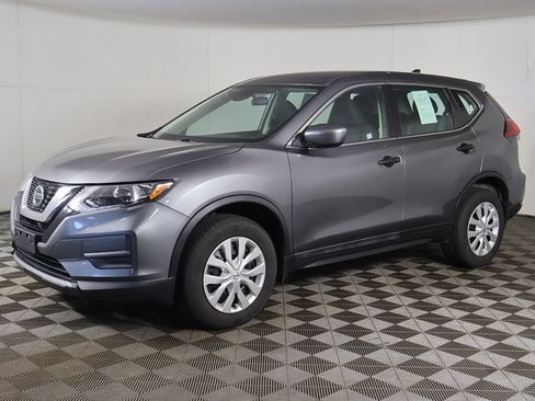 Used 2019 Nissan Rogue S AWD/4WD image 5