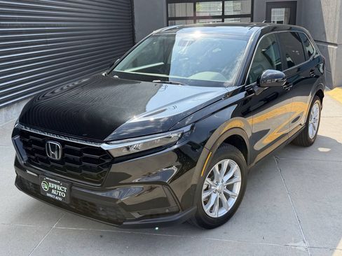 Used 2025 Honda CR-V EX-L image 2