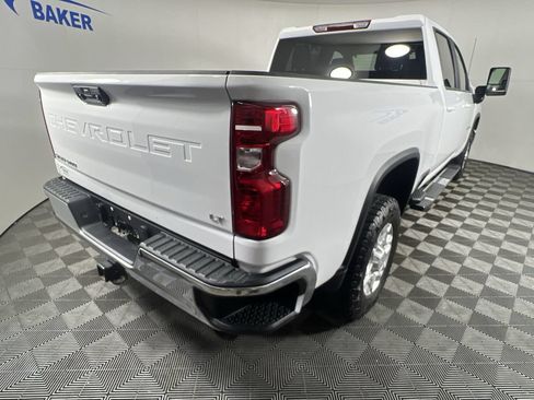 Used 2024 Chevrolet Silverado 2500 LT AWD/4WD image 9