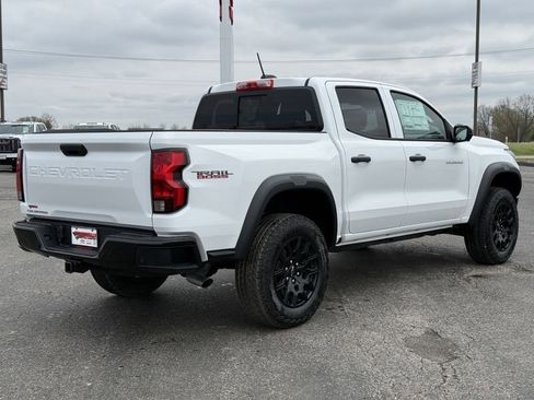 New 2026 Chevrolet Colorado Trail Boss AWD/4WD image 2