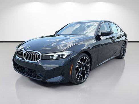 New 2026 BMW 330i Sedan w/ M Sport Package RWD image 7