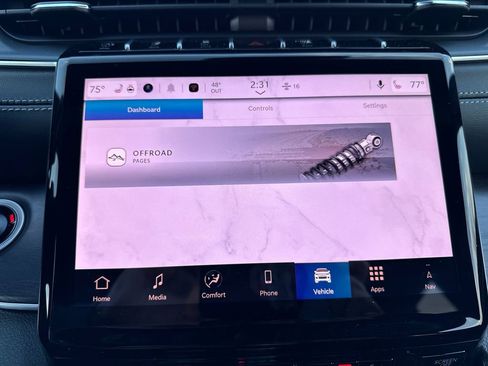 Certified 2025 Jeep Grand Cherokee Limited w/ Trailer Tow Package image 30