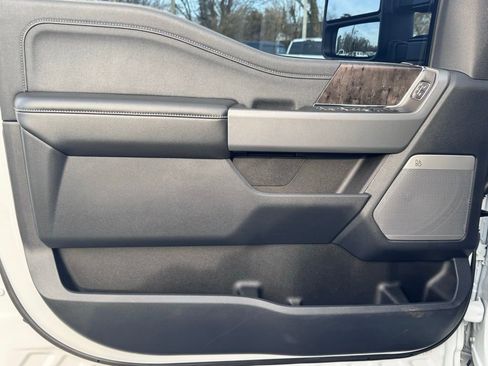 Used 2024 Ford F250 Lariat image 22