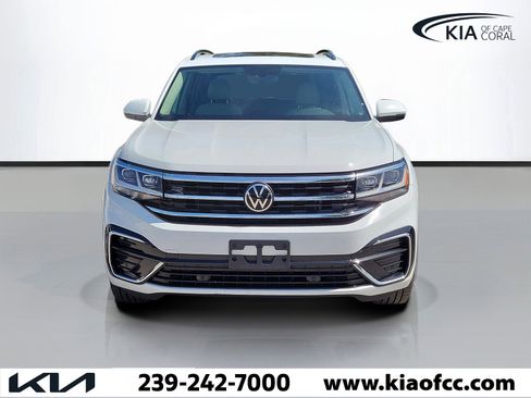 Used 2021 Volkswagen Atlas SE w/ Panoramic Sunroof Package image 2
