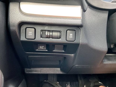 Used 2017 Subaru Crosstrek 2.0i Premium AWD/4WD image 27