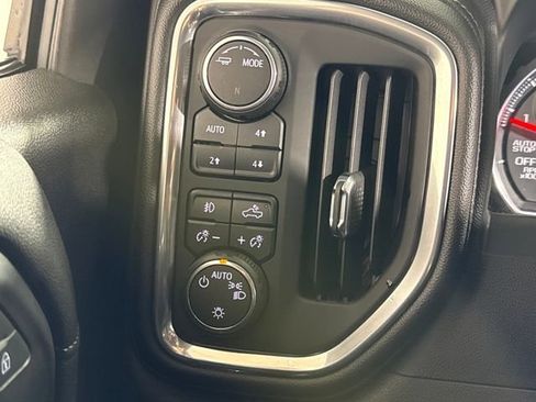 Used 2020 Chevrolet Silverado 1500 LT Trail Boss image 38