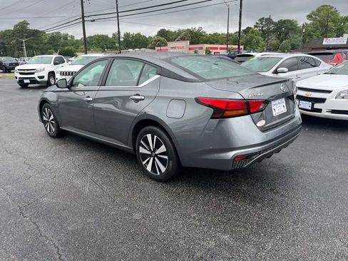 Used 2021 Nissan Altima 2.5 SV image 6