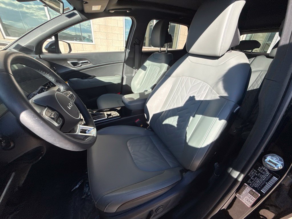 Used 2025 Kia Sportage X-Line w/ Premium Package AWD/4WD image 13