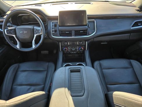 Used 2022 Chevrolet Tahoe Z71 w/ Luxury Package image 18