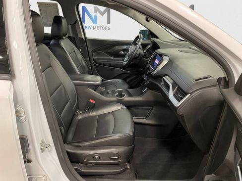 Used 2022 GMC Terrain SLT w/ Infotainment Package II AWD/4WD image 15