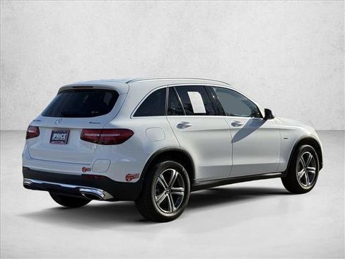 Used 2018 Mercedes-Benz GLC 350e 4MATIC image 5