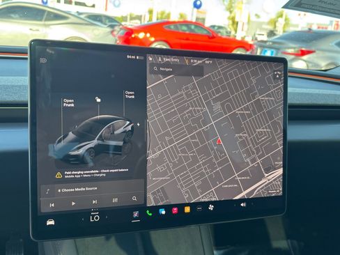 Used 2025 Tesla Model 3 image 25