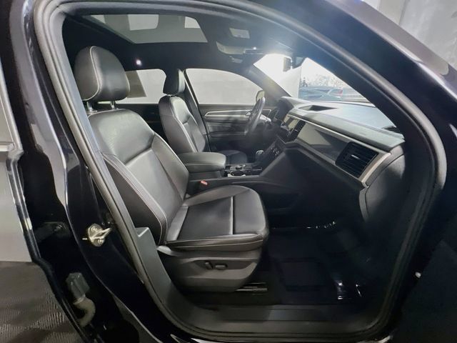 Used 2020 Volkswagen Atlas Cross Sport SEL R-Line w/ Cross Sport MDO Package AWD/4WD image 30