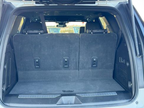 Used 2025 GMC Yukon Denali image 5