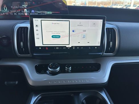 New 2026 Ford Expedition Active image 18