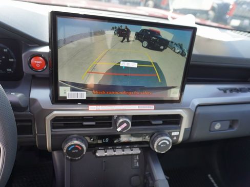 New 2025 Toyota Tacoma TRD Off-Road image 9