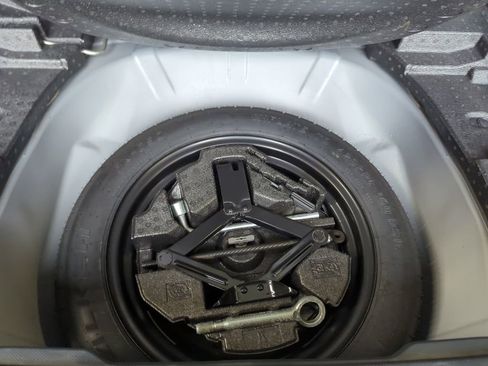 Used 2020 Subaru Forester Premium AWD/4WD image 35
