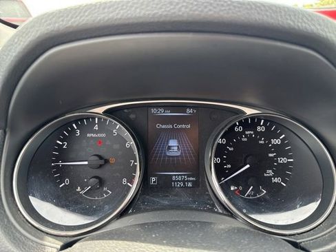 Used 2016 Nissan Rogue SV FWD image 34