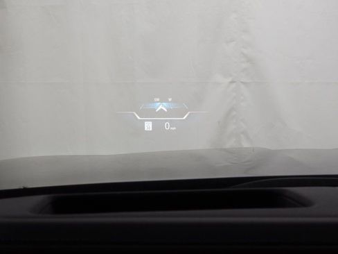 Used 2023 BMW 760i xDrive image 23