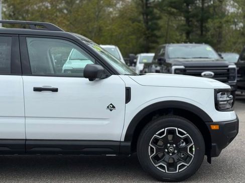 New 2026 Ford Bronco Sport Outer Banks w/ Outer Banks Tech Package+ AWD/4WD image 2