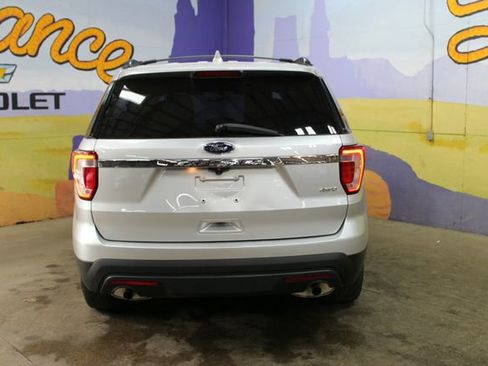 Used 2017 Ford Explorer 4WD image 7