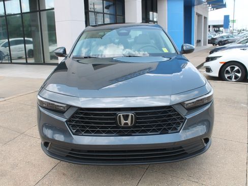 Used 2024 Honda Accord EX image 2