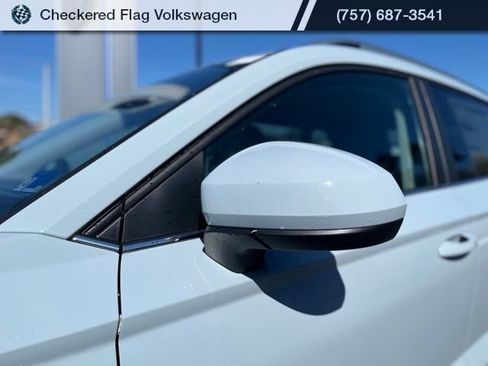 New 2026 Volkswagen Taos SEL AWD/4WD image 2