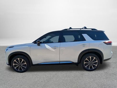 New 2026 Nissan Pathfinder Platinum w/ Cargo Package FWD image 6