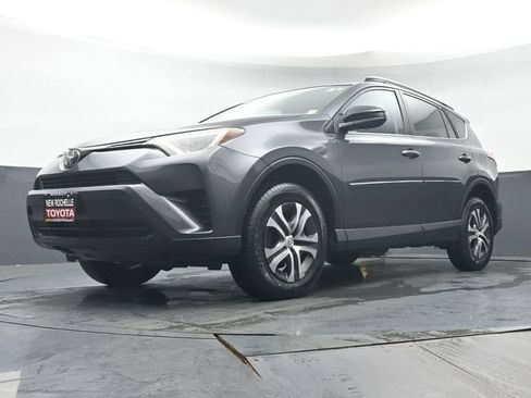 Used 2018 Toyota RAV4 LE w/ All Weather Liner Package AWD/4WD image 25