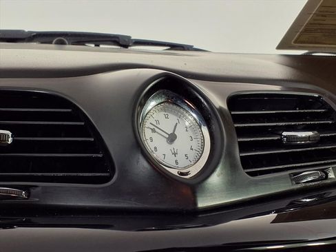 Used 2017 Maserati GranTurismo Sport image 21