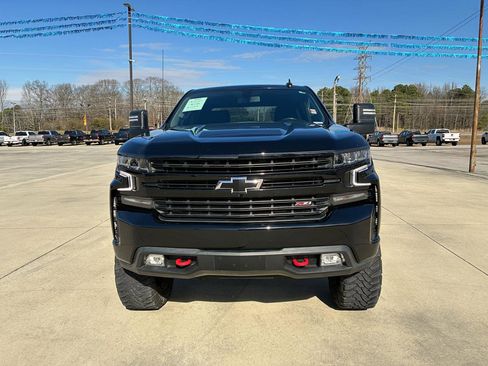 Used 2022 Chevrolet Silverado 1500 LT Trail Boss image 3