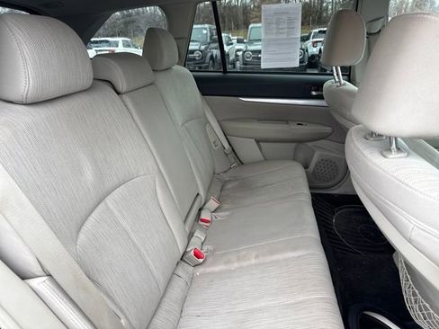 Used 2014 Subaru Outback 2.5i Premium w/ Moonroof Package image 11