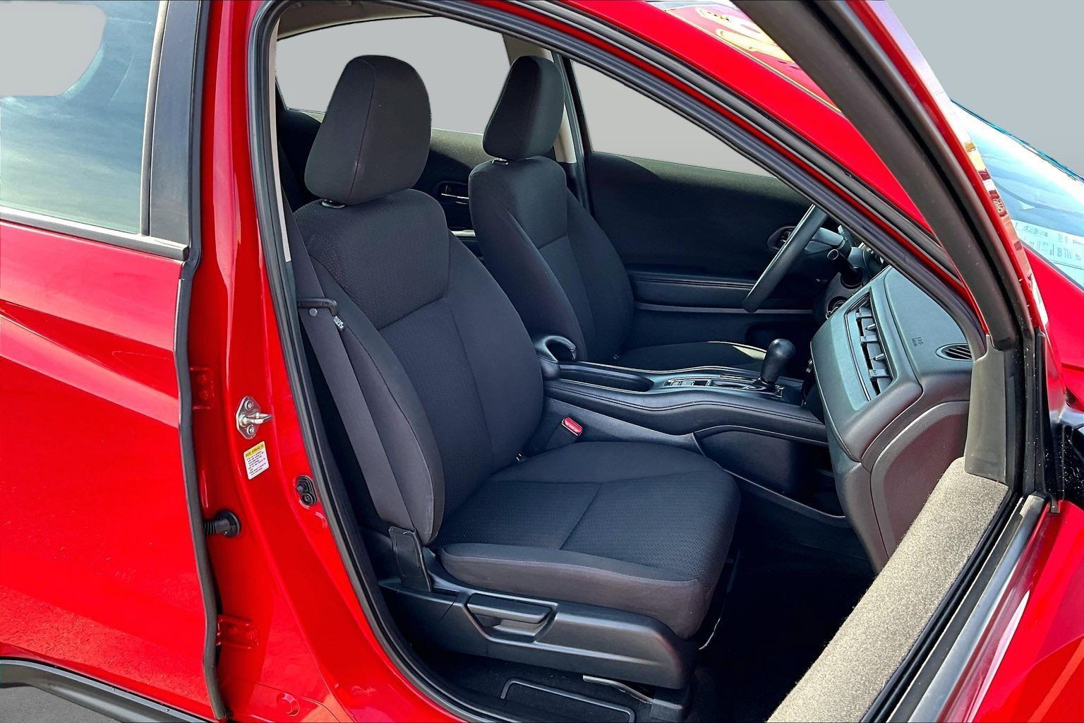 Used 2016 Honda HR-V LX image 7