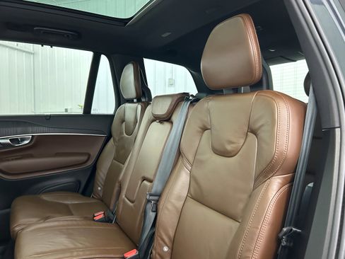 Used 2022 Volvo XC90 T6 Inscription w/ Advanced Package image 28
