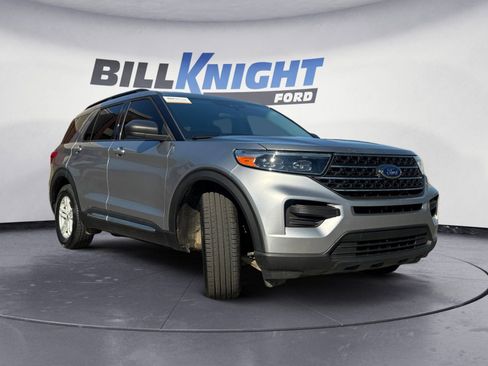 Used 2024 Ford Explorer XLT image 7