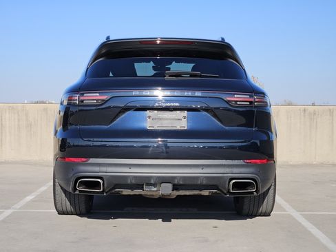 Certified 2023 Porsche Cayenne image 7