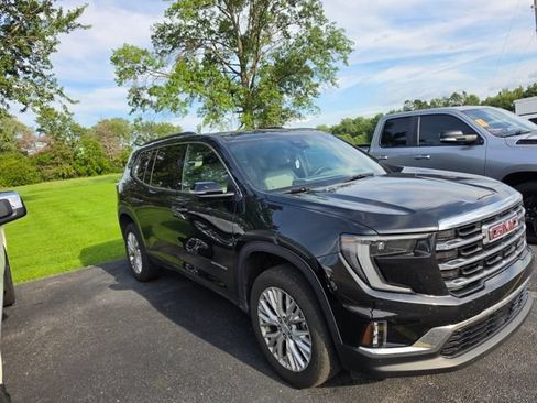 Used 2024 GMC Acadia Elevation FWD image 3