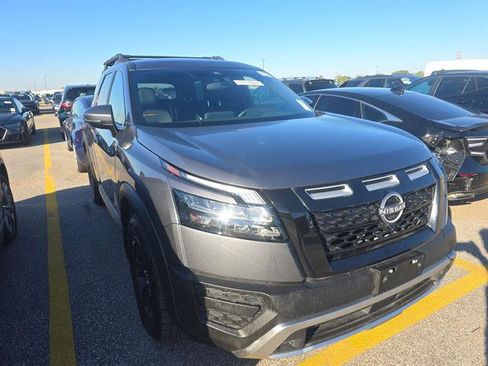 Used 2025 Nissan Pathfinder Rock Creek image 38